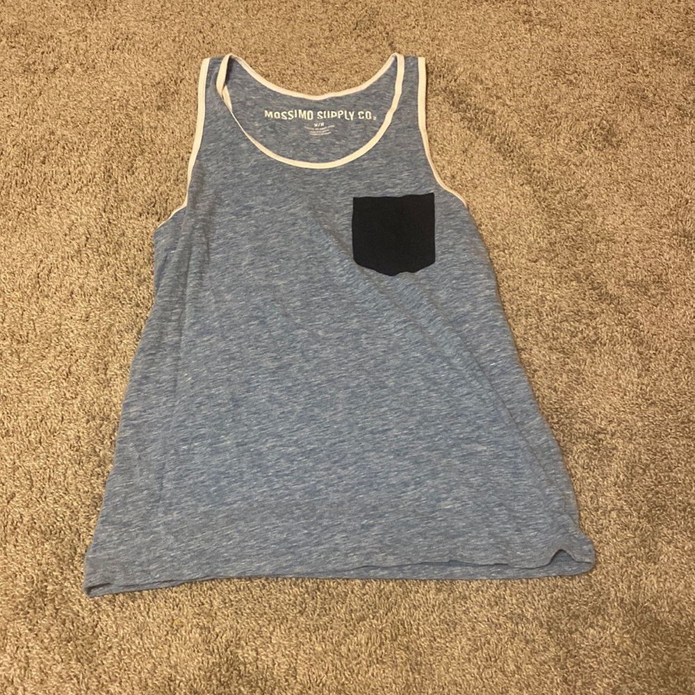 MOSSIMO SUPPLY CO blue tank with a pocket